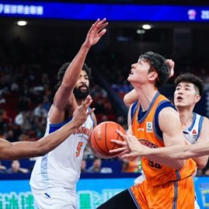 世界杯赛事官方直播app下载入口-上海男篮力克新疆队，收获联赛两连胜